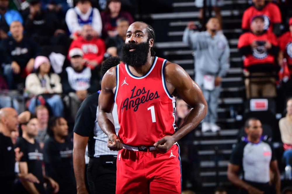 他全程紧盯 他全程紧盯