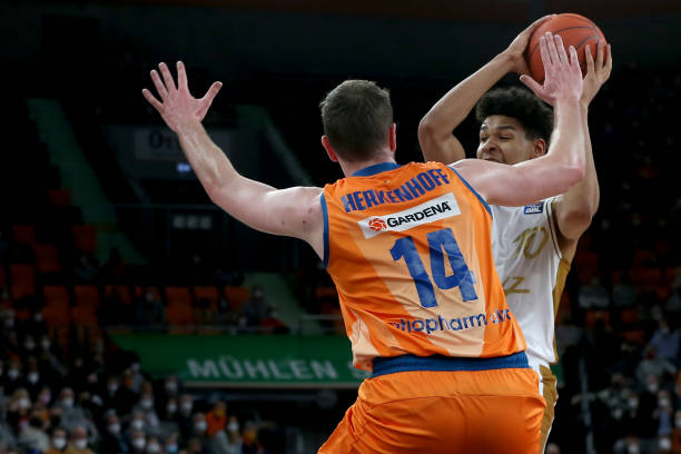 节奏更加紧 节奏更加紧